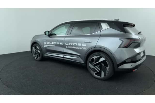Mitsubishi Eclipse Cross (2025) thumbnail 3