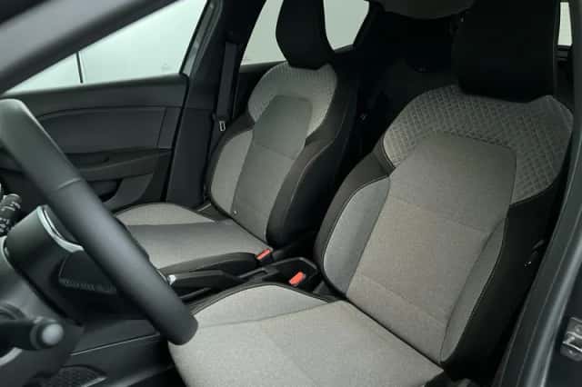 Mitsubishi Colt (2024) thumbnail 11