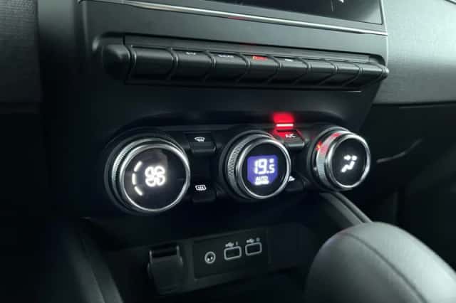 Mitsubishi Colt (2024) thumbnail 20