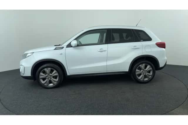Suzuki Vitara (2021) thumbnail 2