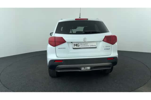 Suzuki Vitara (2021) thumbnail 4
