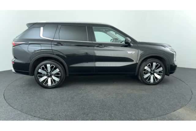 Mitsubishi Outlander (2025) thumbnail 6