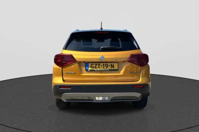 Suzuki Vitara (2025) thumbnail 6