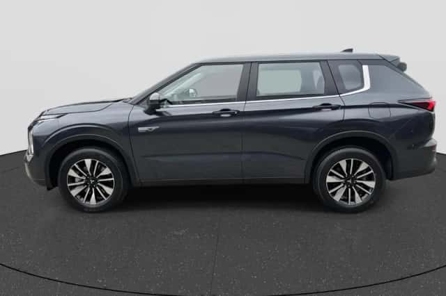 Mitsubishi Outlander (2026) thumbnail 2