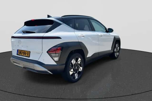 Hyundai Kona (2024) thumbnail 5