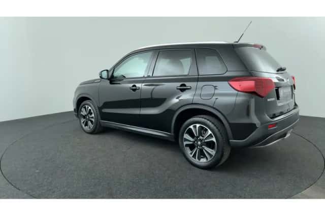Suzuki Vitara (2019) thumbnail 3