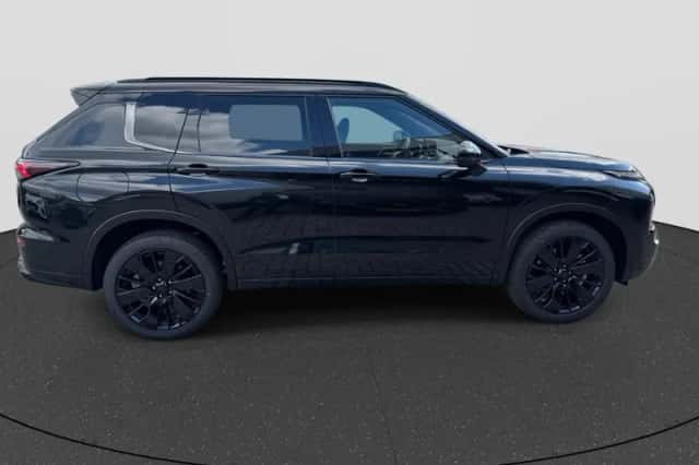 Mitsubishi Outlander (2026) thumbnail 6