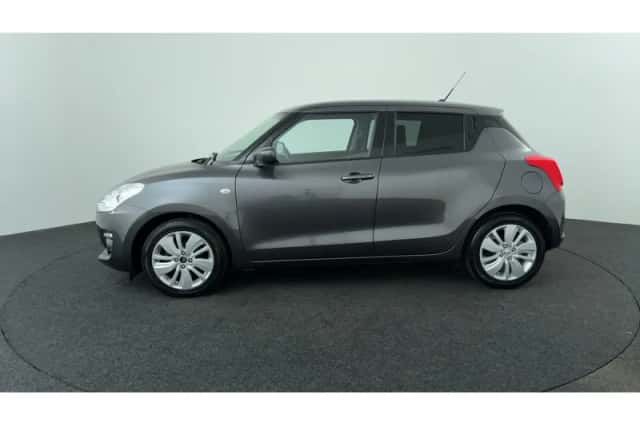 Suzuki Swift (2020) thumbnail 2