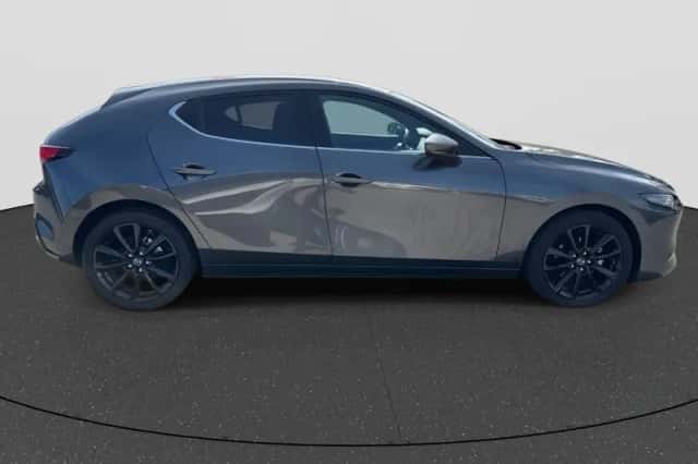Mazda 3 (2023) thumbnail 6