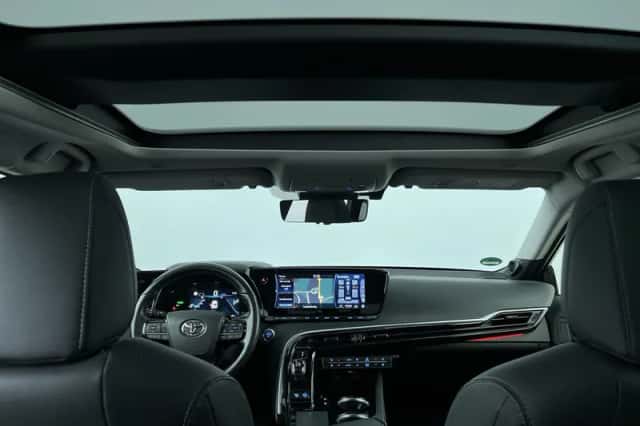 Toyota Mirai (2021) thumbnail 14