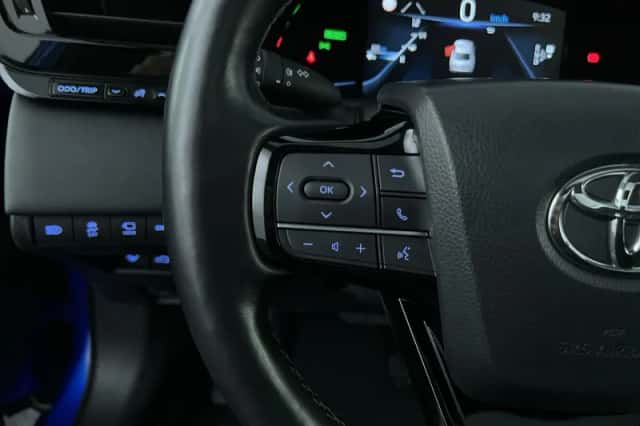 Toyota Mirai (2021) thumbnail 16
