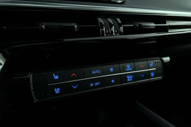 Toyota Mirai (2021) thumbnail 22