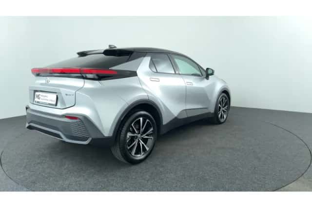 Toyota C-HR (2025) thumbnail 5