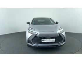 Toyota C-HR (2025) thumbnail 8