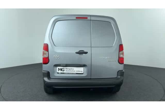 Toyota Proace (2025) thumbnail 5