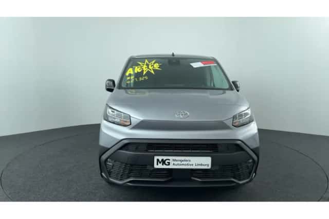 Toyota Proace (2025) thumbnail 8