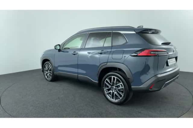 Toyota Corolla (2025) thumbnail 3