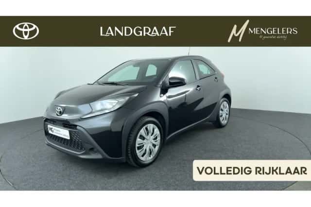 Toyota Aygo X (2024) thumbnail 1