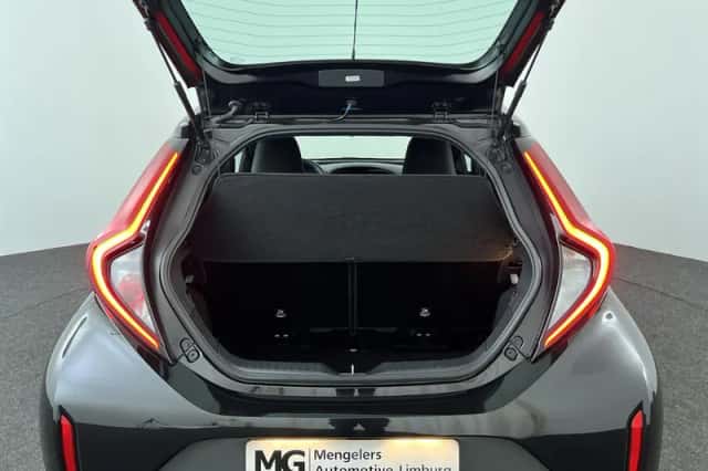 Toyota Aygo X (2024) thumbnail 25
