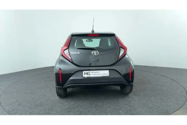 Toyota Aygo X (2024) thumbnail 4