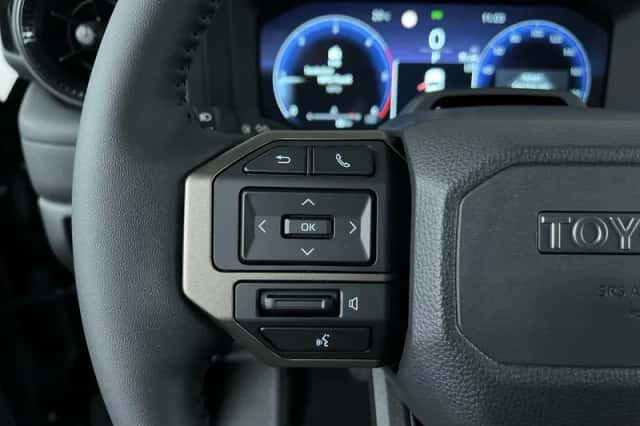 Toyota Land Cruiser (2025) thumbnail 17