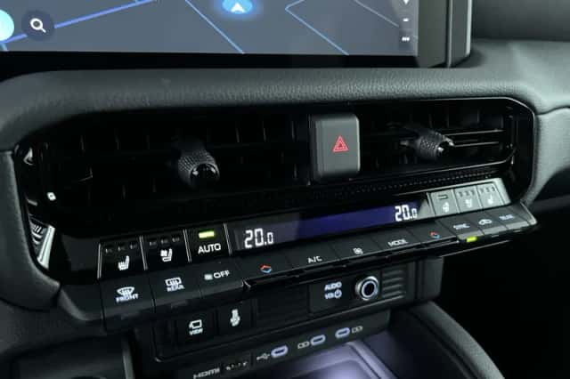 Toyota Land Cruiser (2025) thumbnail 24