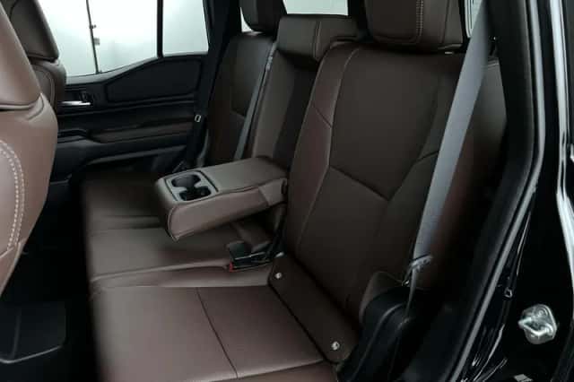 Toyota Land Cruiser (2025) thumbnail 27