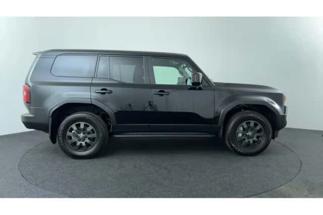 Toyota Land Cruiser (2025) thumbnail 7