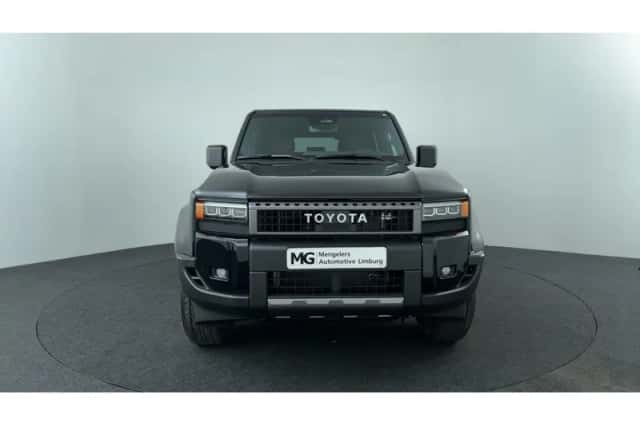 Toyota Land Cruiser (2025) thumbnail 9