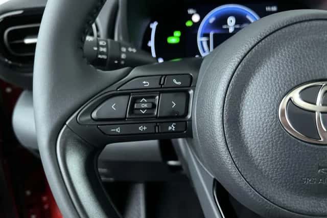 Toyota Yaris Cross (2025) thumbnail 15