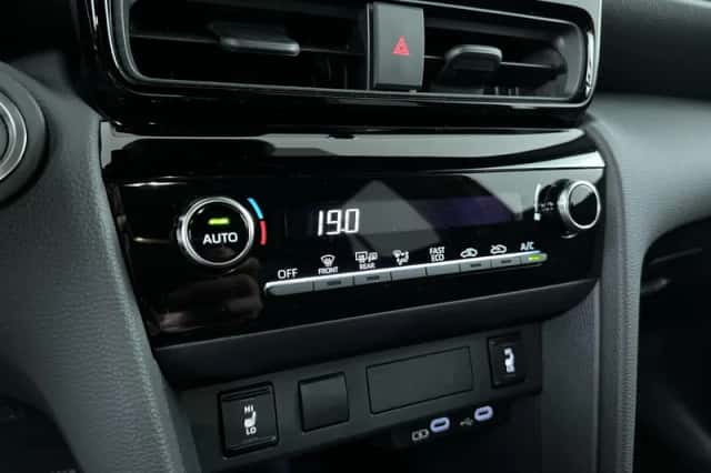 Toyota Yaris Cross (2025) thumbnail 21