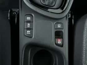 Toyota Yaris Cross (2025) thumbnail 23