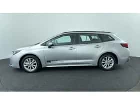 Toyota Corolla (2025) thumbnail 2