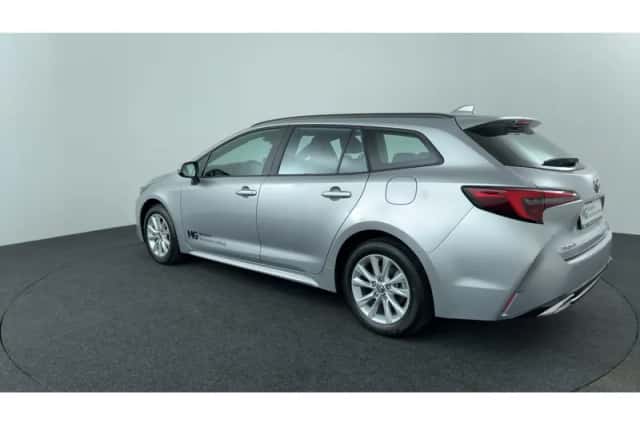 Toyota Corolla (2025) thumbnail 3
