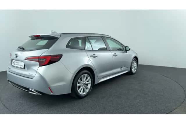 Toyota Corolla (2025) thumbnail 5