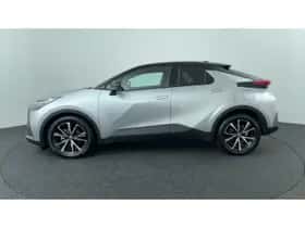 Toyota C-HR (2025) thumbnail 2