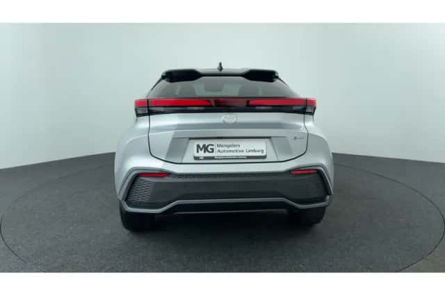 Toyota C-HR (2025) thumbnail 4