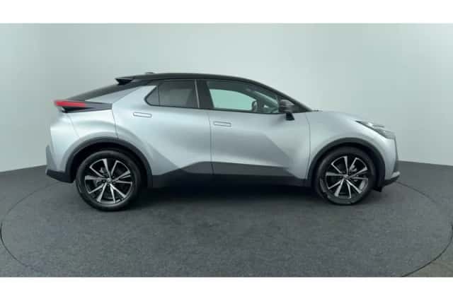 Toyota C-HR (2025) thumbnail 6