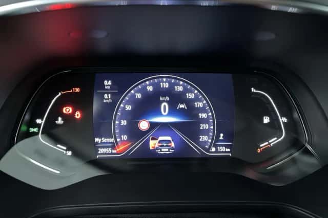 Renault Captur (2022) thumbnail 17