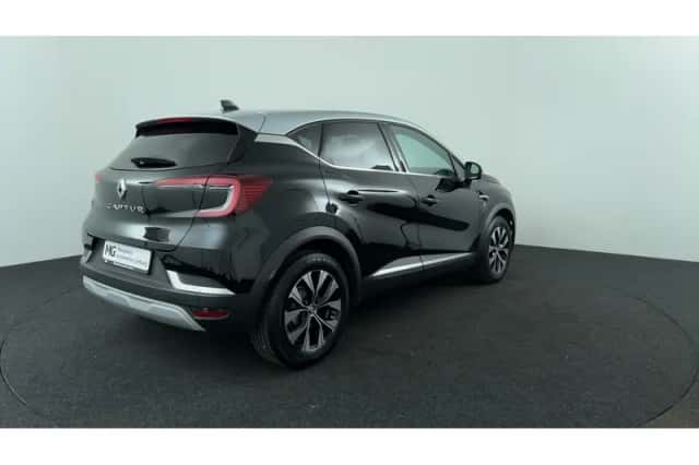 Renault Captur (2022) thumbnail 5