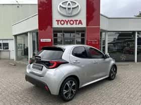 Toyota Yaris (2025) thumbnail 3