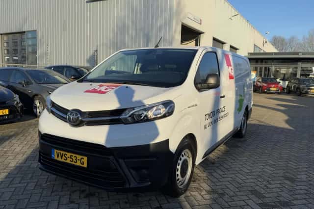 Toyota Proace (2023) thumbnail 2