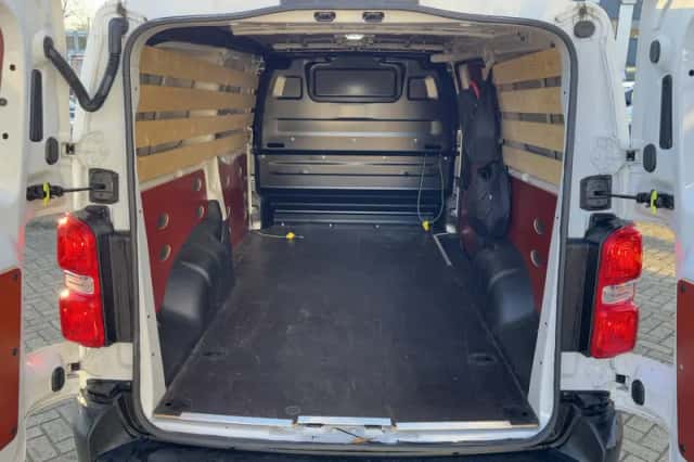 Toyota Proace (2023) thumbnail 23
