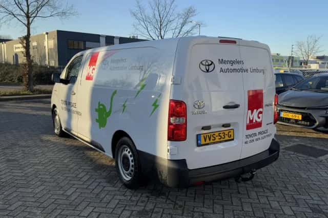 Toyota Proace (2023) thumbnail 4