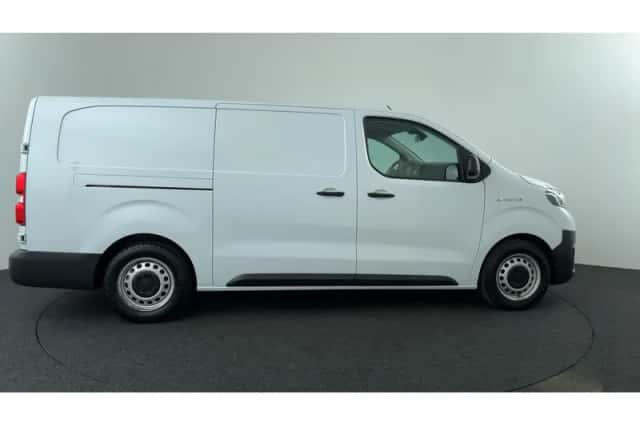 Toyota Proace (2023) thumbnail 6