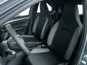 Toyota Aygo X (2025) thumbnail 11