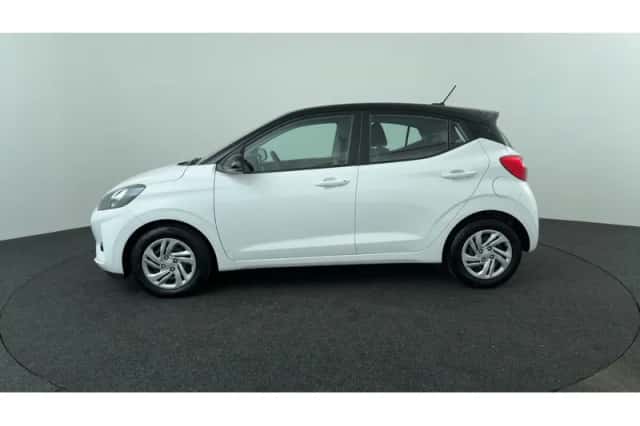 Hyundai i10 (2024) thumbnail 2