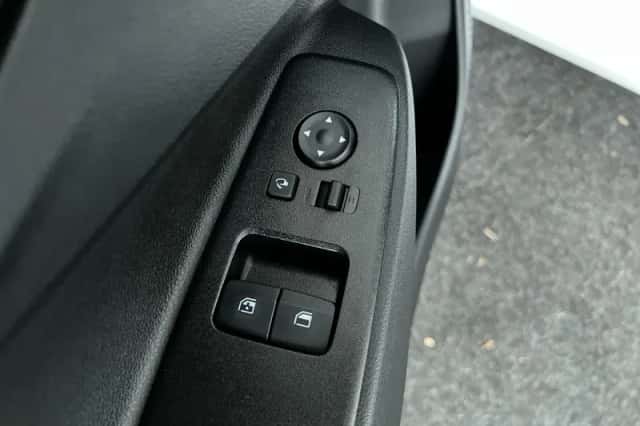 Hyundai i10 (2024) thumbnail 12