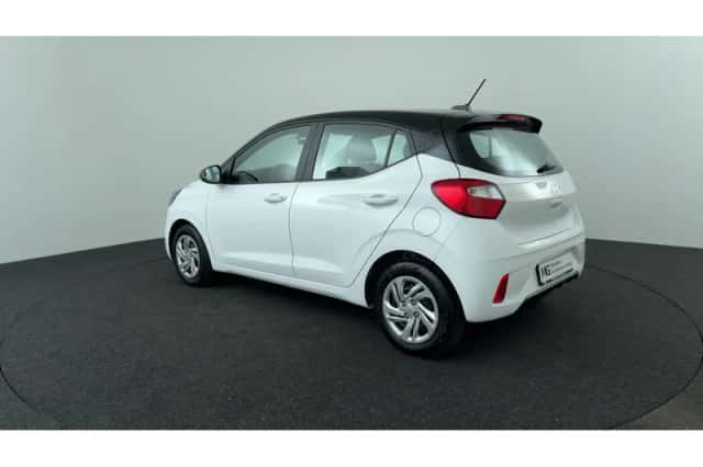Hyundai i10 (2024) thumbnail 3