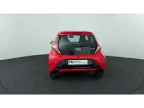 Toyota Aygo (2015) thumbnail 4